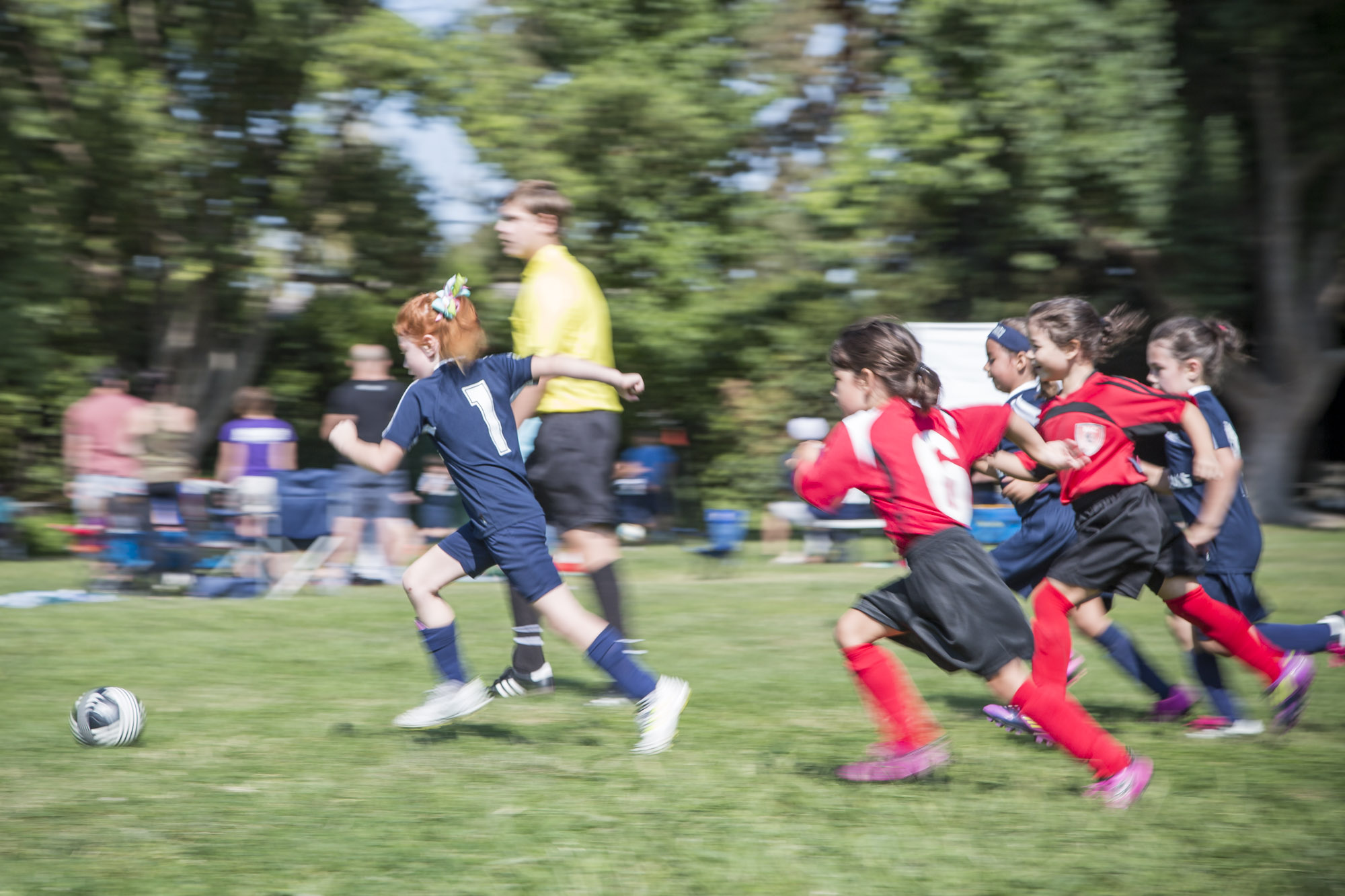 Sierra Oaks player running ahead of opponents